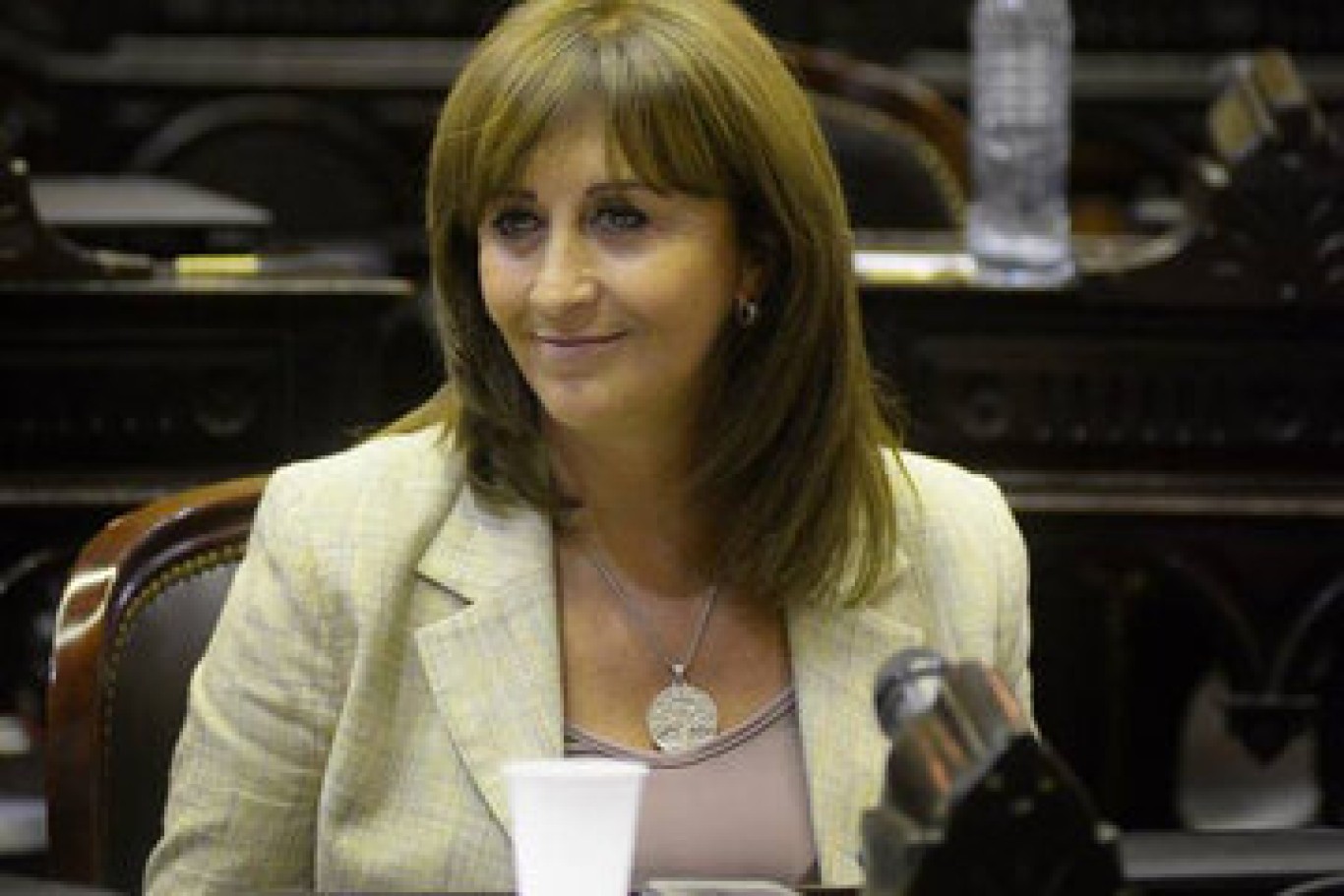 Marta Tundis: "el presidente jamás nombra los jubilados, no pasan por su mente".