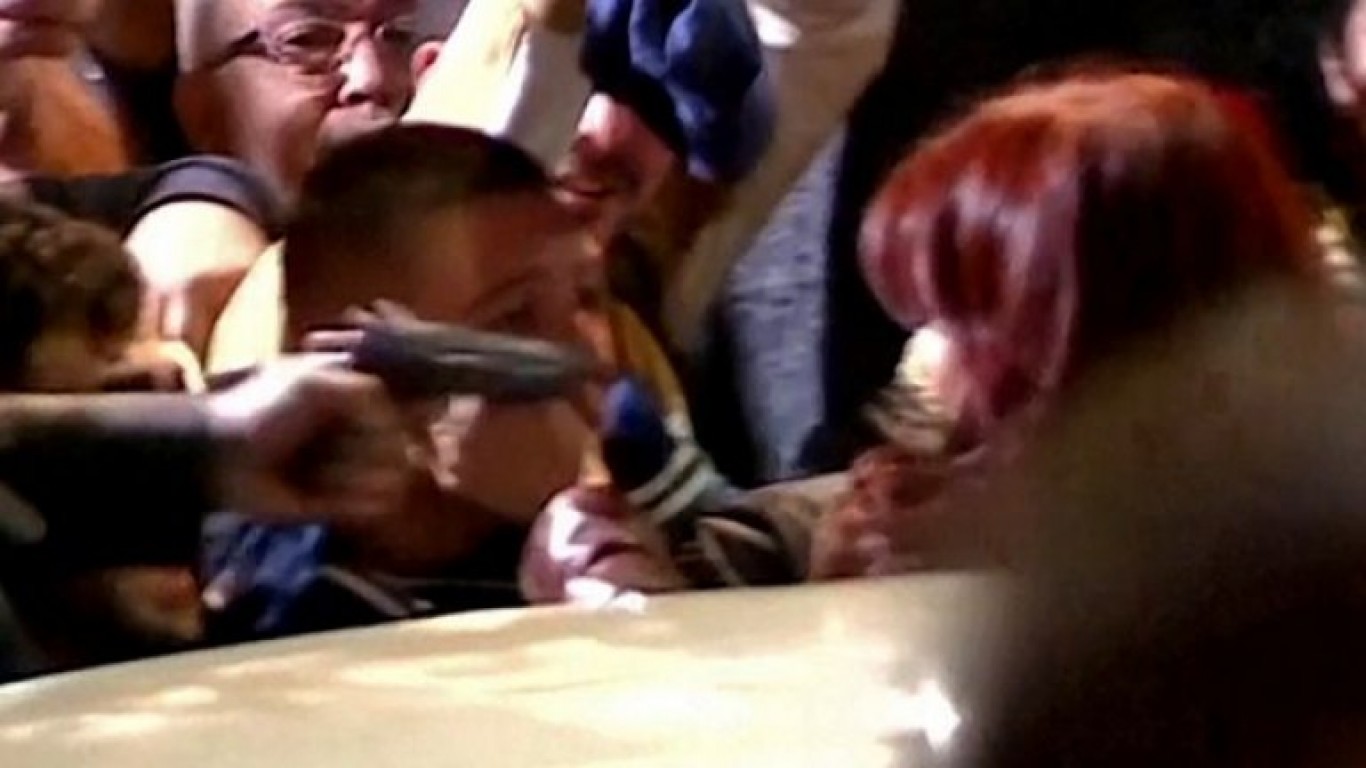 Capuchetti mandó a juicio oral la causa por el intento de asesinato contra Cristina Kirchner