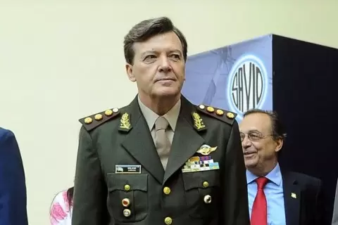 César Milani: El marketing que hicieron Milei y Petri con los aviones no tiene sentido"