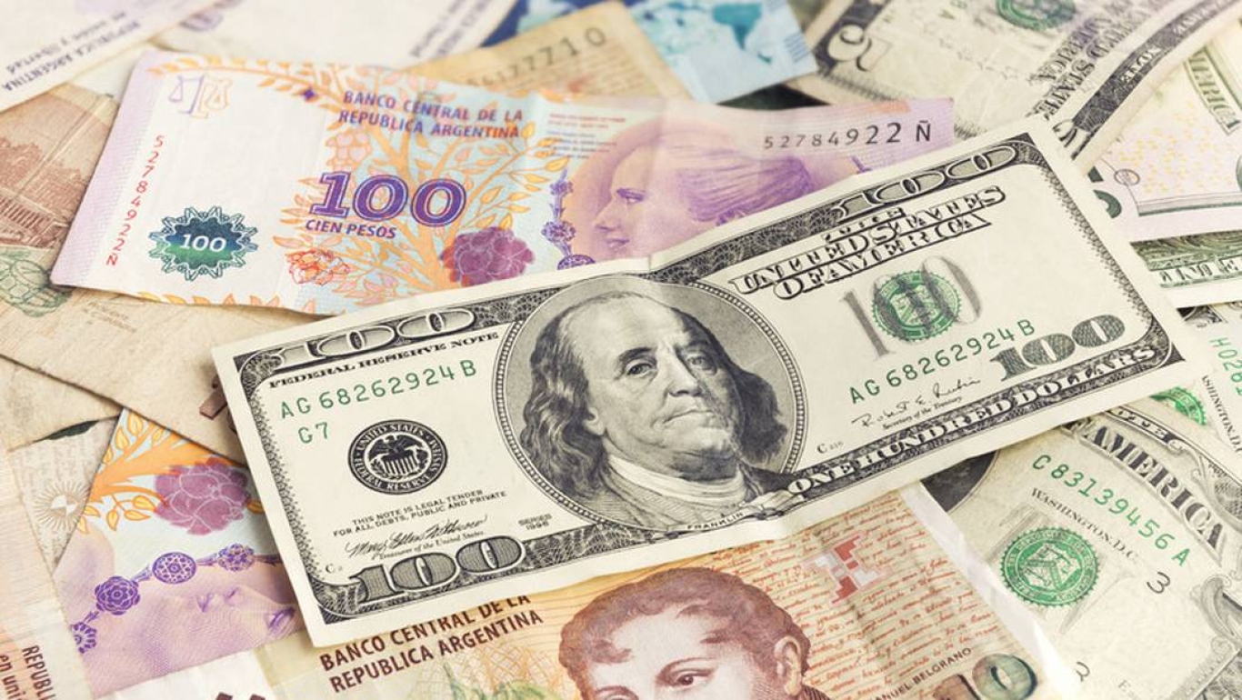 "En el largo plazo y haciendo pesos vas a ganar más que el dólar", Juan Enrique