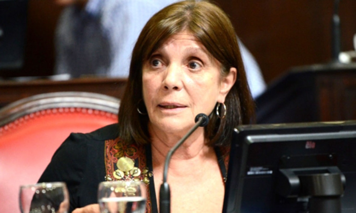 Teresa García: “Estamos frente a una crisis muy grave de institucionalidad”