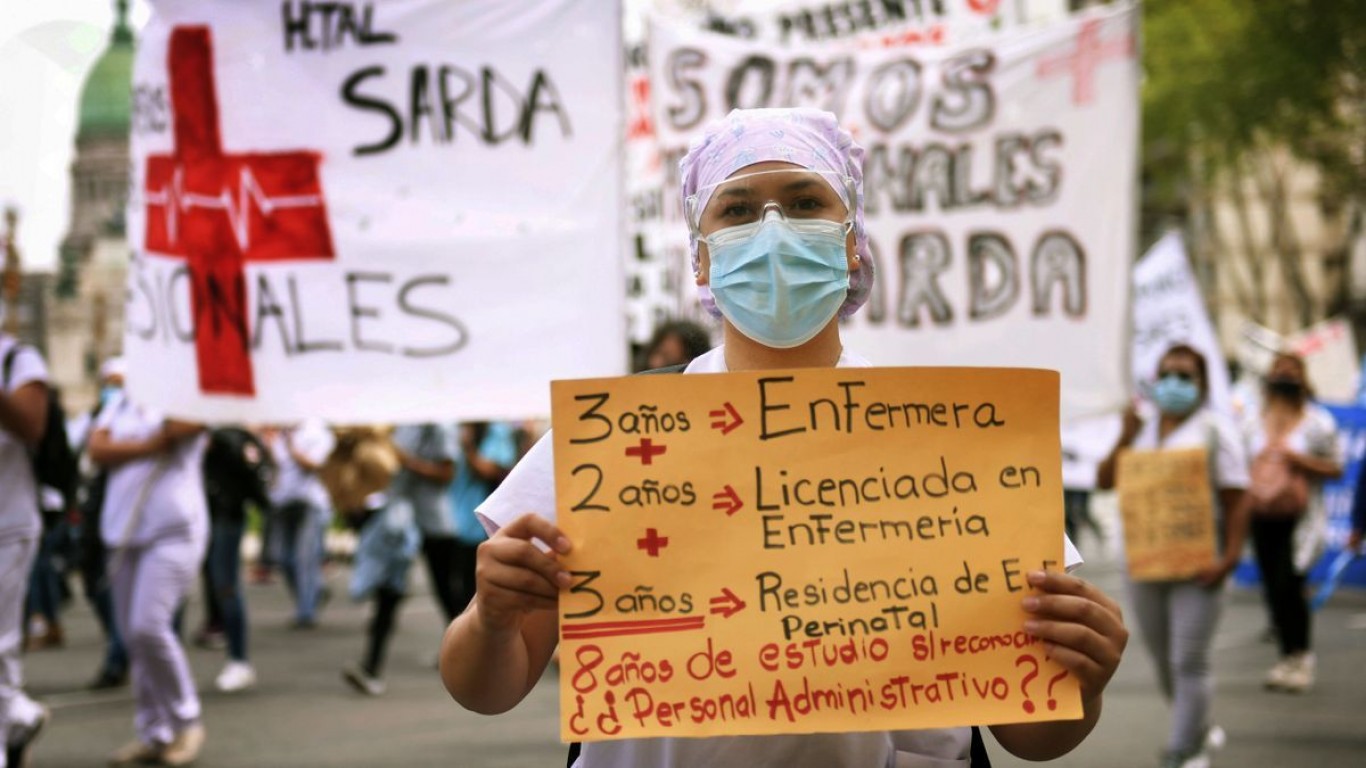 "Hoy tenemos salarios por debajo de la línea de pobreza", Carolina Cáceres, enfermera del Hospital Tornú