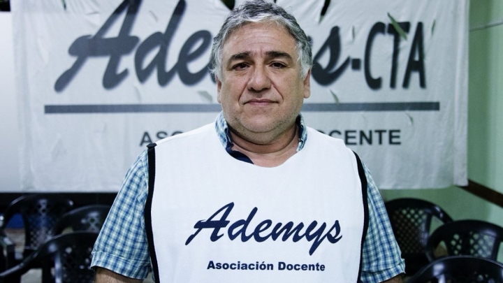 "Sólo el 14% de los docentes ha sido vacunado. La situación es grave y desde el Gobierno porteño se han puesto como nenes caprichosos en una posición irresponsable" Jorge Adaro