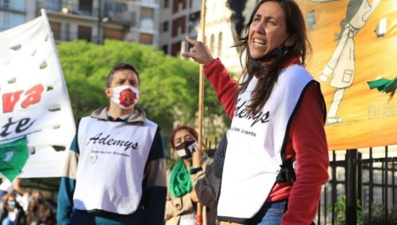 "La responsabilidad sin duda es del gobierno de la ciudad de Buenos Aires que se hace el distraído"
