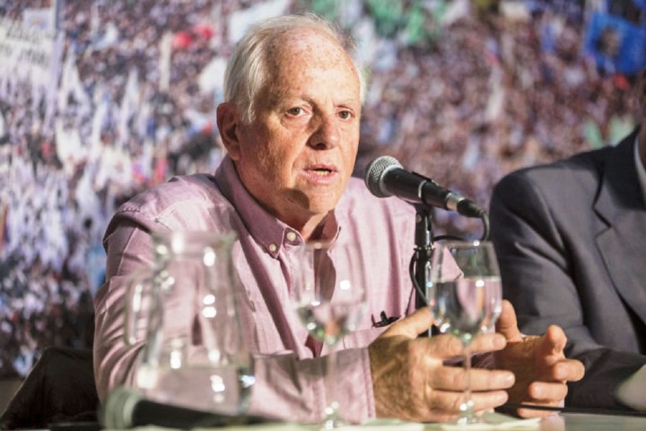 "La derecha argentina tiende a ser dura con los débiles y blanda con los poderosos", Miguel Fernández Pastor