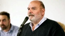Roberto Villarruel: 