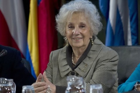 Estela de Carlotto: “A Milei le digo que espere lo que le va a pasar”