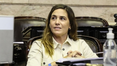 "La ley de etiquetado nos la acordamos porque es reciente, pero tuvimos el mismo problema con las vacunas en plena pandemia", Jimena López