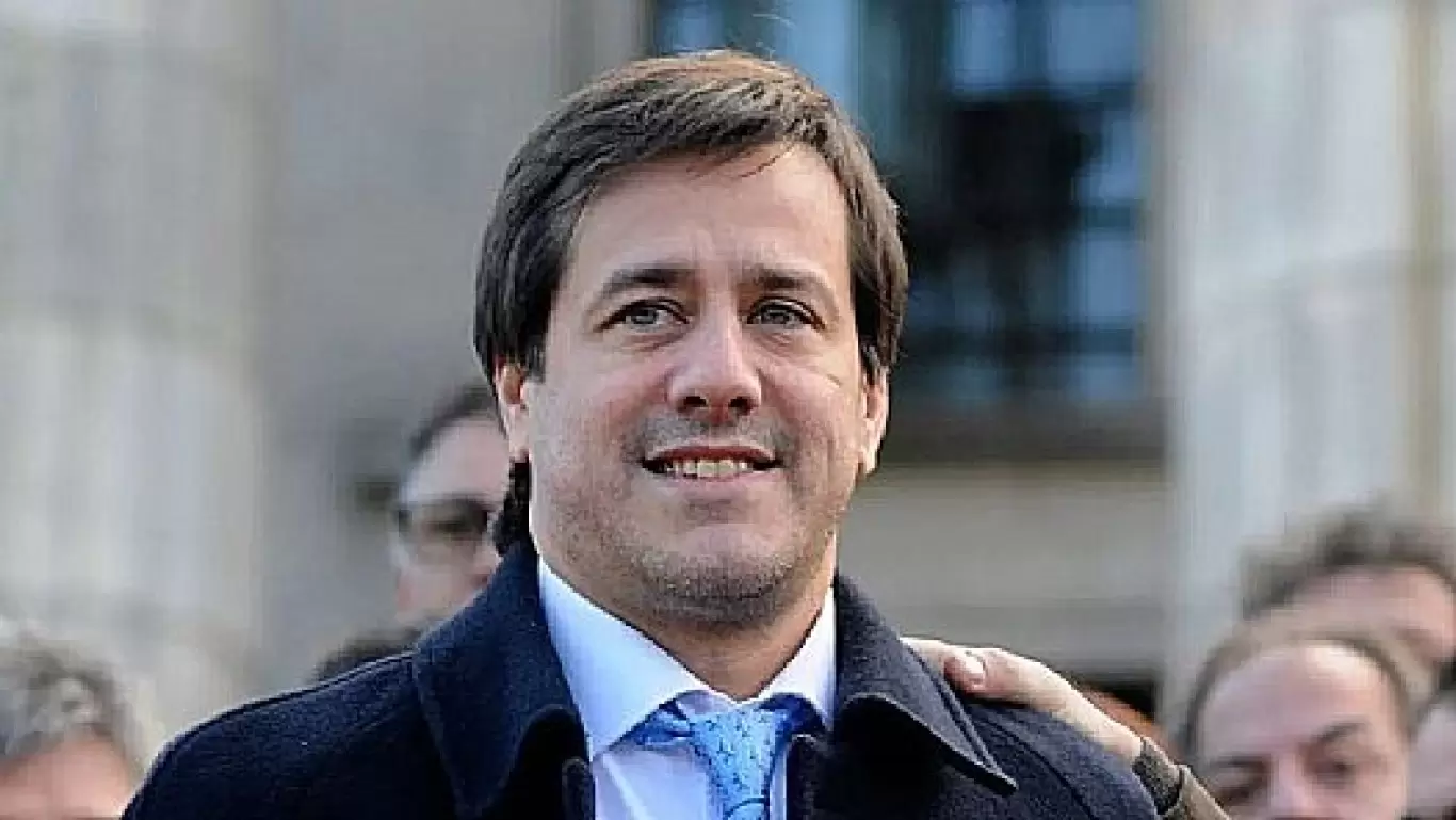 Mariano Recalde: "una ley no puede sacar derechos constitucionales" - Splendid AM 990
