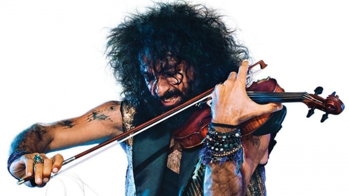 "Siempre intento luchar contra las etiquetas, y con los que pregunta qué toco, si es jazz, si es flamenco porque es nada y todo" Ara Malikian