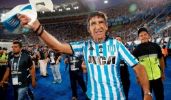 Gustavo Costas opinó sobre los dichos de Diego Milito