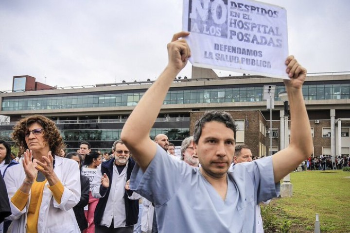 Luis Sucher:“Echaron a la única médica molecular que detecta el leucemia en niños”