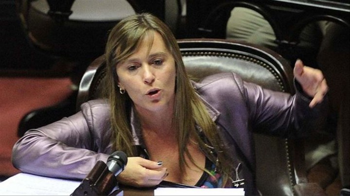 "A Conte Grand hay que hacerle juicio político.. ", Juliana Di Tullio.