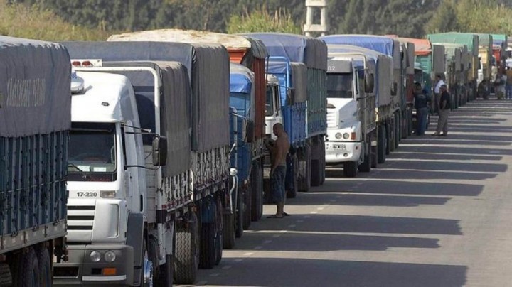 Falta de gasoil: "Nuestra suerte depende de las estaciones de servicio"